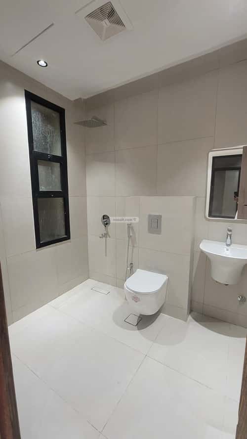 فيلا 210 متر مربع شرقية على شارع 20م المرجان، شرق الرياض، الرياض