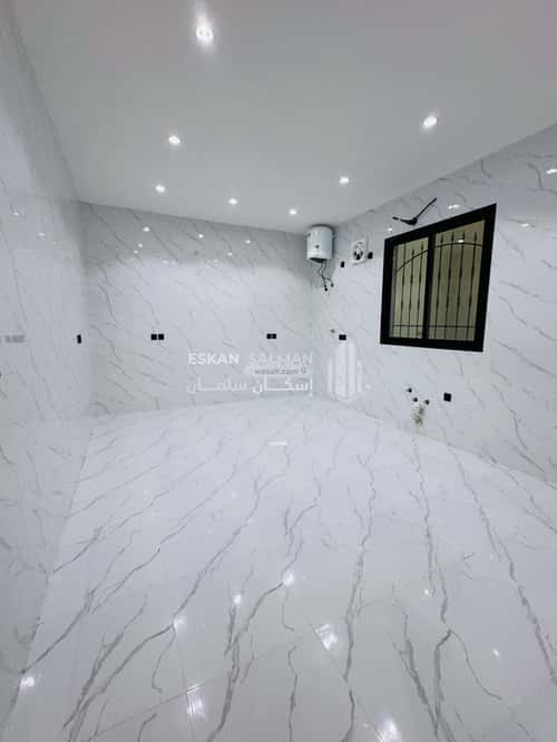 فيلا 425 متر مربع جنوبية على شارع 15م الرحاب، الطائف