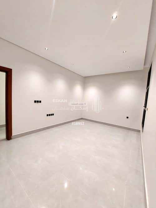Floor 133 SQM with 5 Bedrooms Al-Maizaliyah, East Riyadh, Riyadh