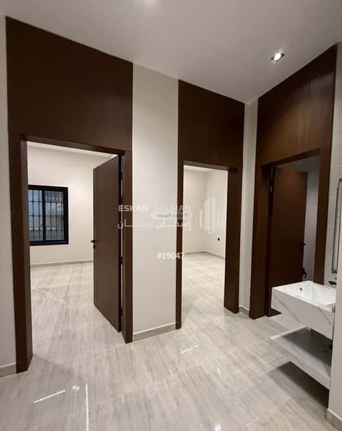 Floor 176 SQM with 5 Bedrooms Okaz, South Riyadh, Riyadh