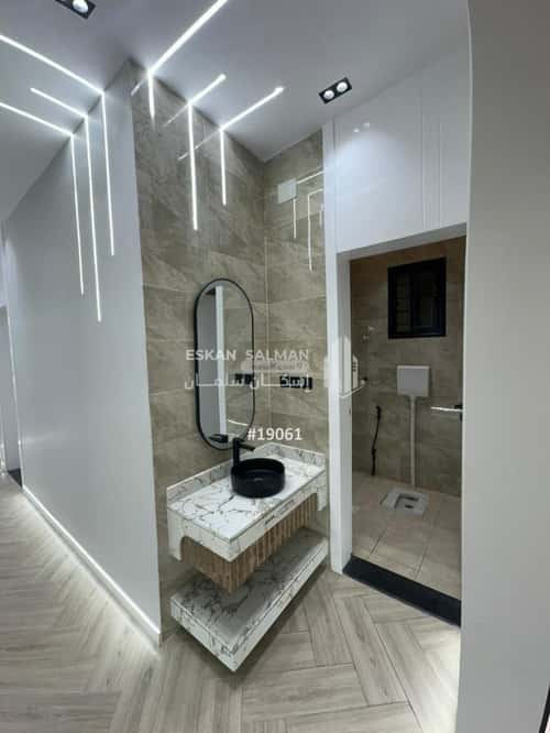 Floor 223 SQM with 7 Bedrooms Al-Yarmouk, Khamis Mushait