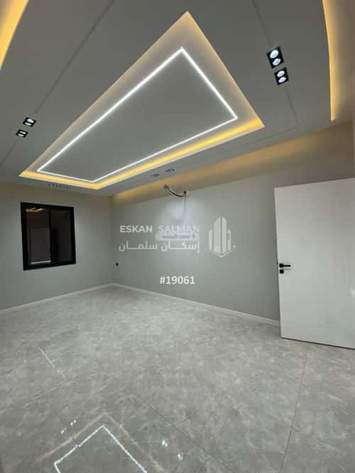 Floor 223 SQM with 7 Bedrooms Al-Yarmouk, Khamis Mushait