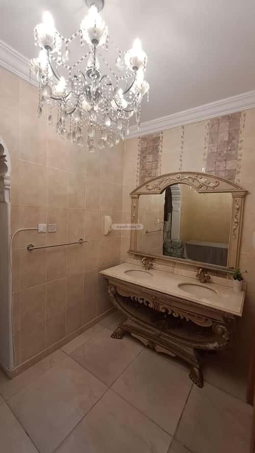 فيلا 330 متر مربع غربية على شارع 15م البساتين، شمال جدة، جدة