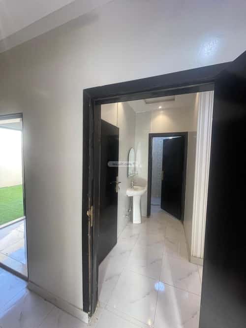 شقة 295 متر مربع ب 3 غرف العزيزية، جنوب الرياض، الرياض