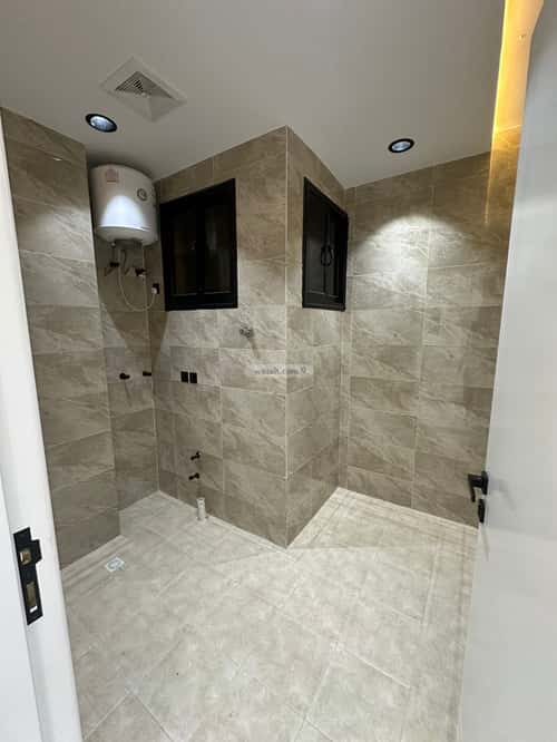 شقة 221 متر مربع ب 4 غرف اليرموك، خميس مشيط