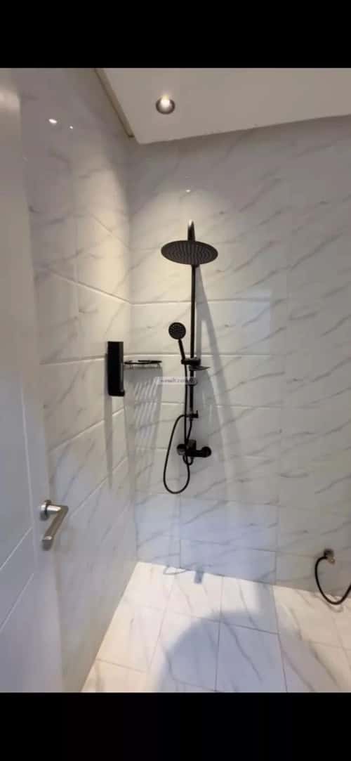 Apartment 223 SQM with 5 Bedrooms Al-Muanisiyah, East Riyadh, Riyadh