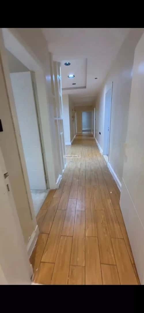 Apartment 223 SQM with 5 Bedrooms Al-Muanisiyah, East Riyadh, Riyadh