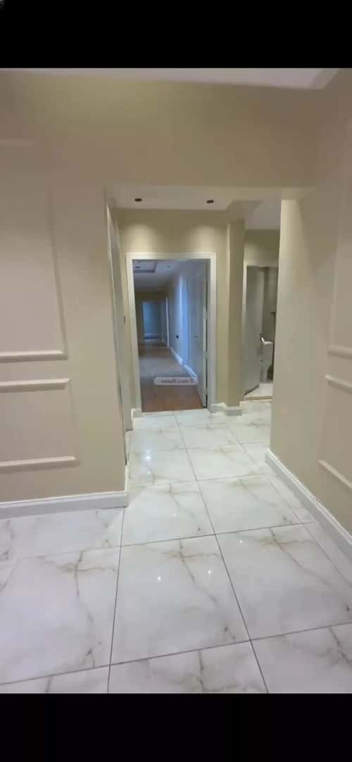 Apartment 223 SQM with 5 Bedrooms Al-Muanisiyah, East Riyadh, Riyadh