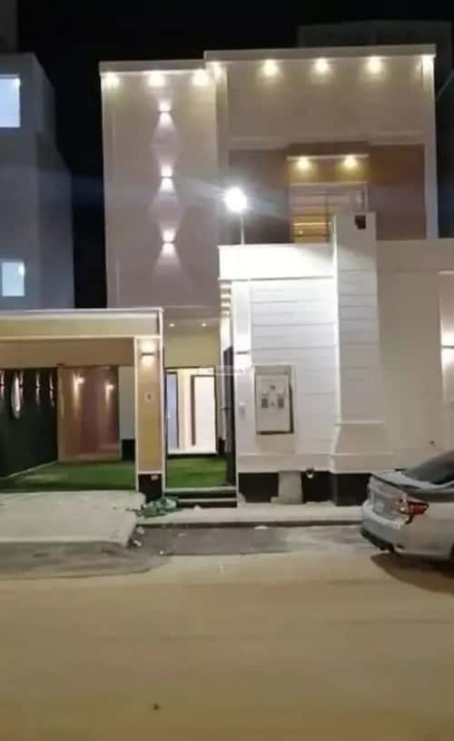 فيلا 300 متر مربع جنوبية على شارع 15م طويق، غرب الرياض، الرياض