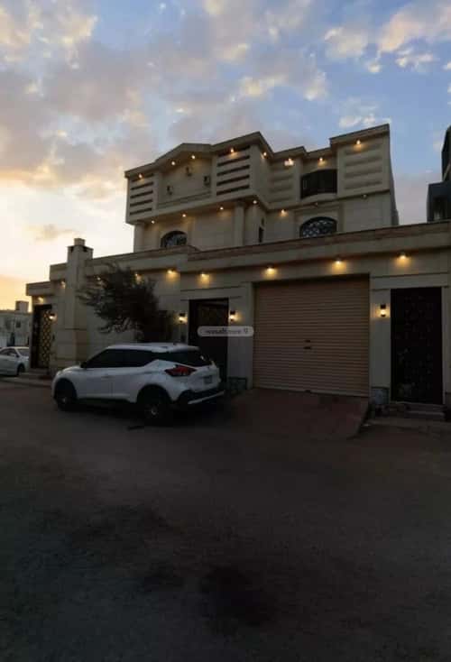 Villa 420 SQM Facing South on 15m Width Street Ar-Rimal, East Riyadh, Riyadh
