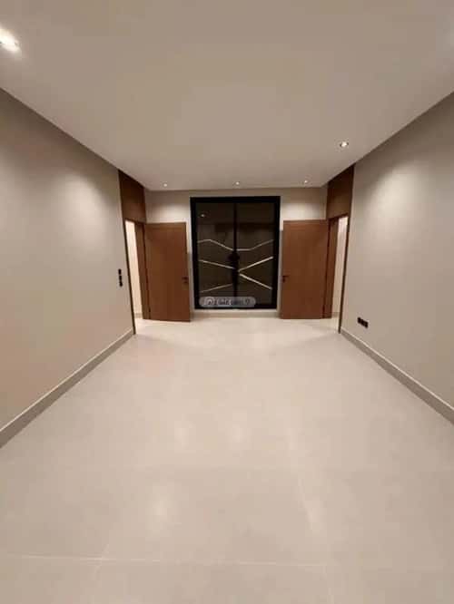 فيلا 299 متر مربع غربية على شارع 20م الشعلة، الدمام