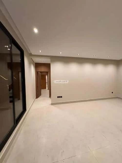 فيلا 299 متر مربع غربية على شارع 20م الشعلة، الدمام