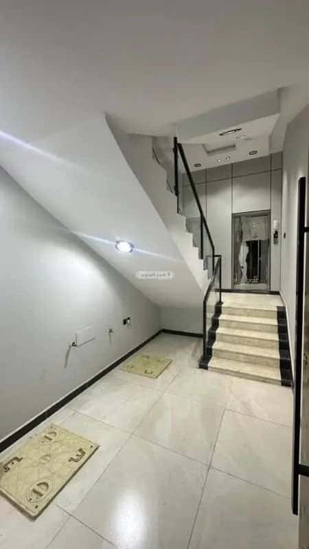 شقة 223 متر مربع ب 4 غرف اليرموك، خميس مشيط