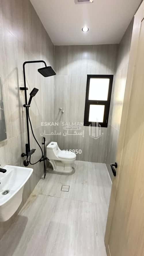 فيلا 236 متر مربع شمالية على شارع 20م الدانة، الاحساء