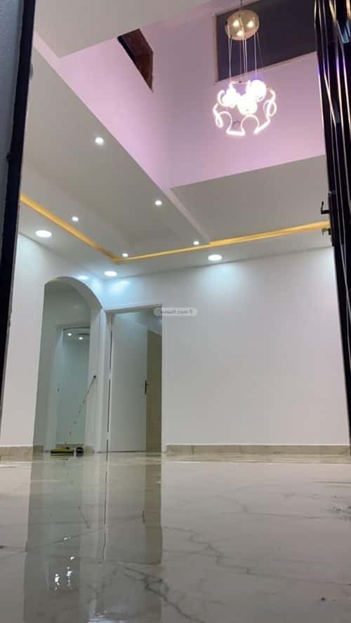 فيلا 620 متر مربع شمالية شرقية على شارع 15م الأفق، بريدة