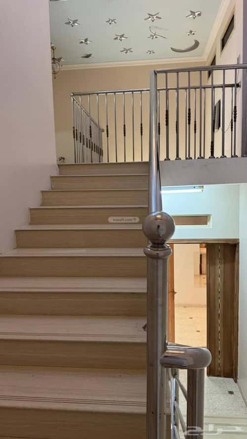 شقة 450 متر مربع ب 3 غرف النهضة، عيون الجواء