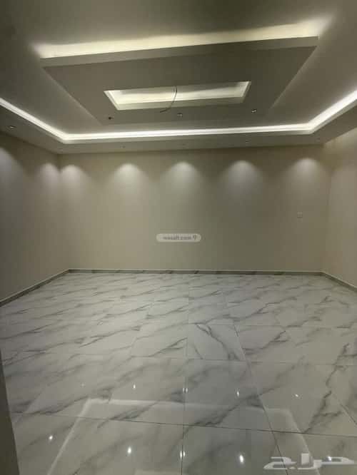 Villa 250 SQM Facing East on 18m Width Street King Fahad Dist, Aldammam