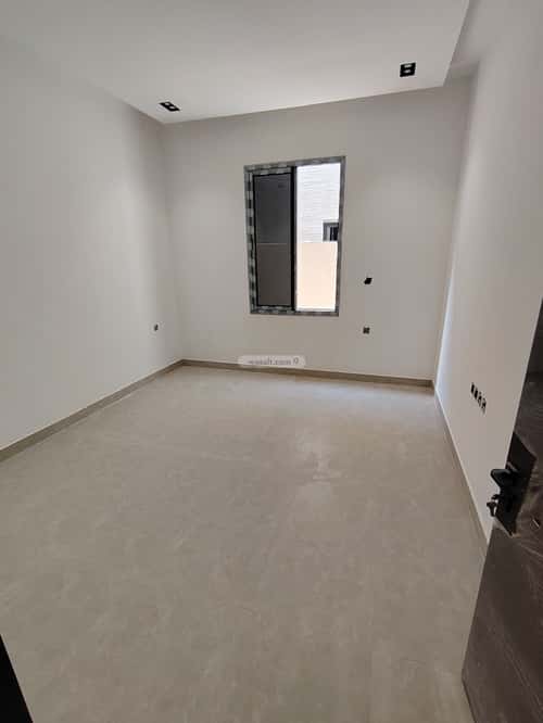 فيلا 298 متر مربع جنوبية على شارع 15م الرمال، شرق الرياض، الرياض