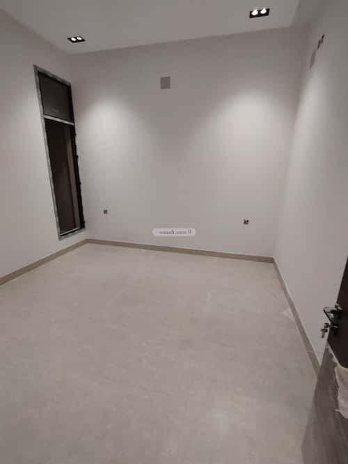 فيلا 298 متر مربع شمالية على شارع 15م الرمال، شرق الرياض، الرياض