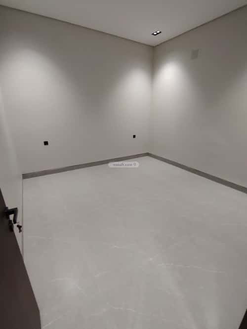 دور 214 متر مربع ب 3 غرف إشبيلية، شرق الرياض، الرياض