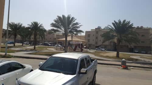 Building 430 SQM Facing South Al Noor, Aldammam