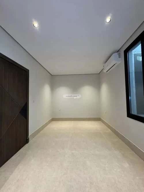 4 bedroom apartment in Al Hamra