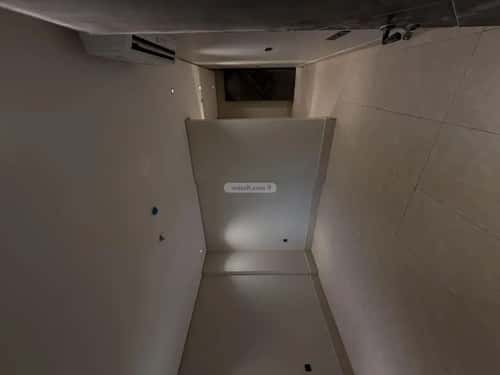 شقة 6 غرف في ضاحية الملك فهد