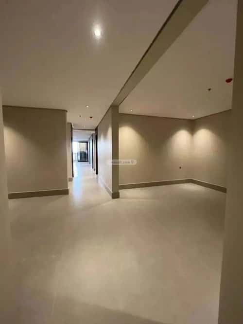 Apartment 206 SQM with 6 Bedrooms King Fahad Dist, Aldammam