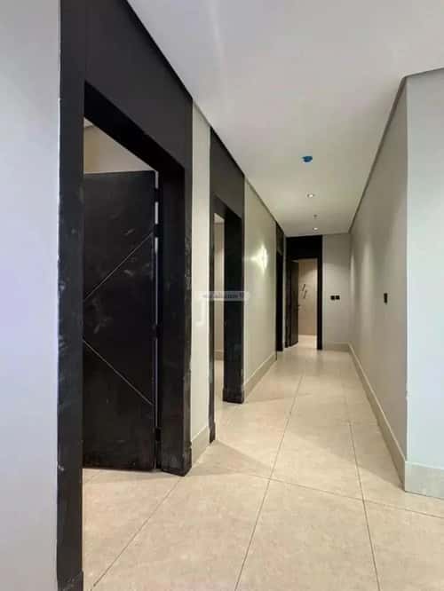 Apartment 199 SQM with 5 Bedrooms King Fahad Dist, Aldammam