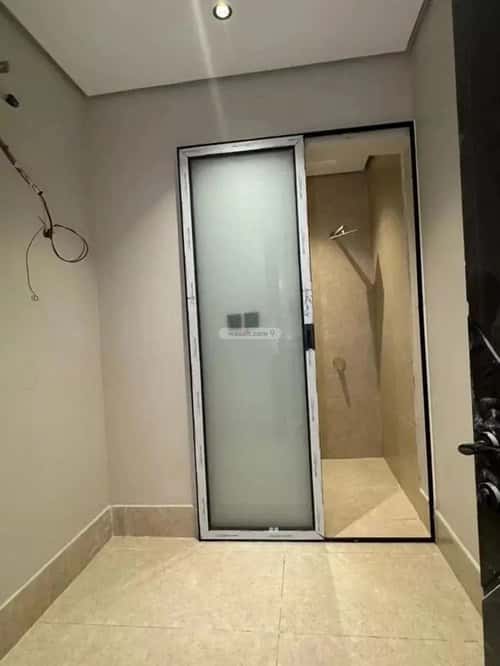 Apartment 181 SQM with 5 Bedrooms King Fahad Dist, Aldammam