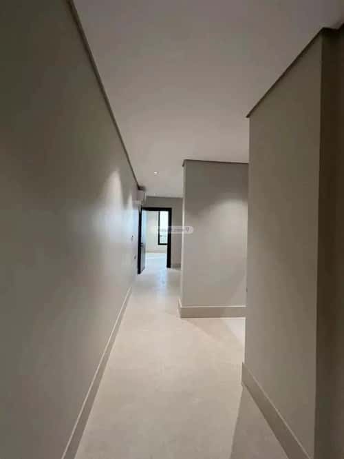 Apartment 198 SQM with 5 Bedrooms King Fahad Dist, Aldammam