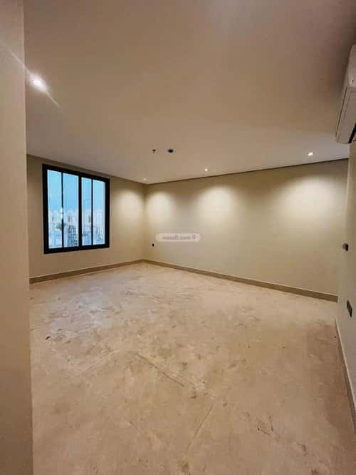 شقة 5 غرف في طيبة