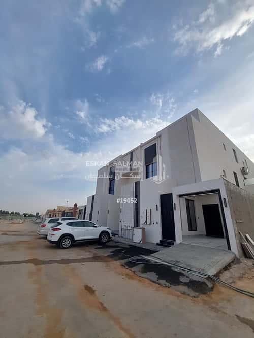 Floor 182 SQM with 6 Bedrooms Al-Maizaliyah, East Riyadh, Riyadh