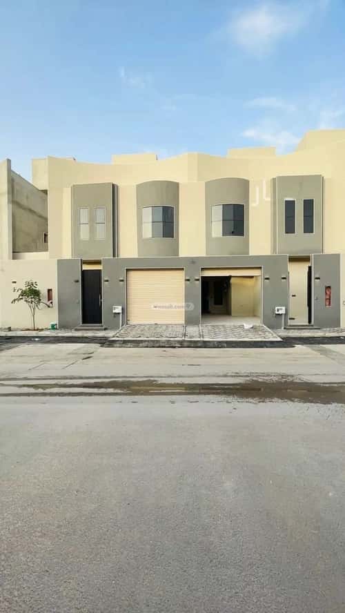 فيلا 313 متر مربع شرقية على شارع 15م الحزم، غرب الرياض، الرياض