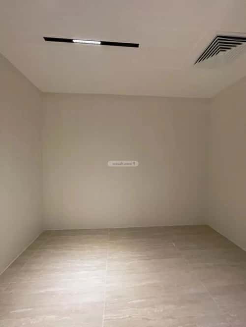 فيلا 340 متر مربع شمالية على شارع 15م الملقا، شمال الرياض، الرياض