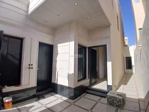 Floor 238 SQM with 4 Bedrooms Al-Janadriyah, East Riyadh, Riyadh