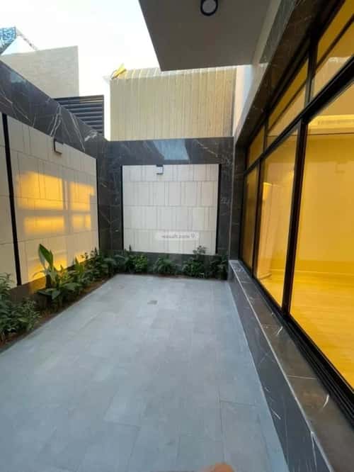 5 bedroom villa in Al Malqa