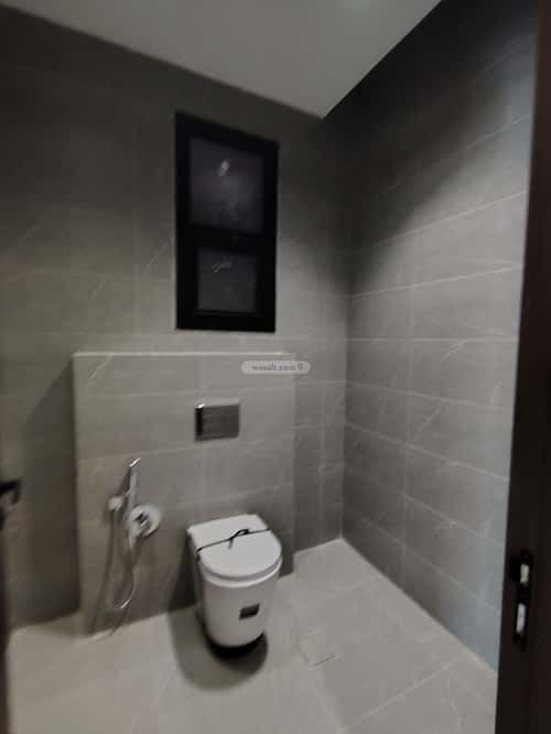 دور 214 متر مربع ب 5 غرف إشبيلية، شرق الرياض، الرياض