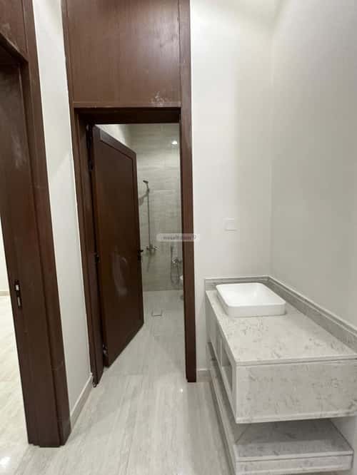 فيلا 377 متر مربع شرقية على شارع 15م الجنادرية، شرق الرياض، الرياض