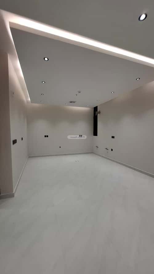 شقة 142 متر مربع ب 4 غرف الحمراء، الخبر