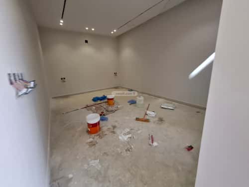 فيلا 237 متر مربع شمالية على شارع 15م النظيم، شرق الرياض، الرياض