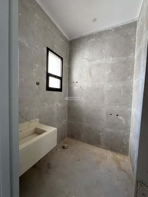 فيلا 250 متر مربع شرقية على شارع 20م النظيم، شرق الرياض، الرياض