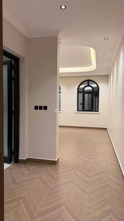 فيلا 312 متر مربع جنوبية على شارع 15م الصواري، الخبر