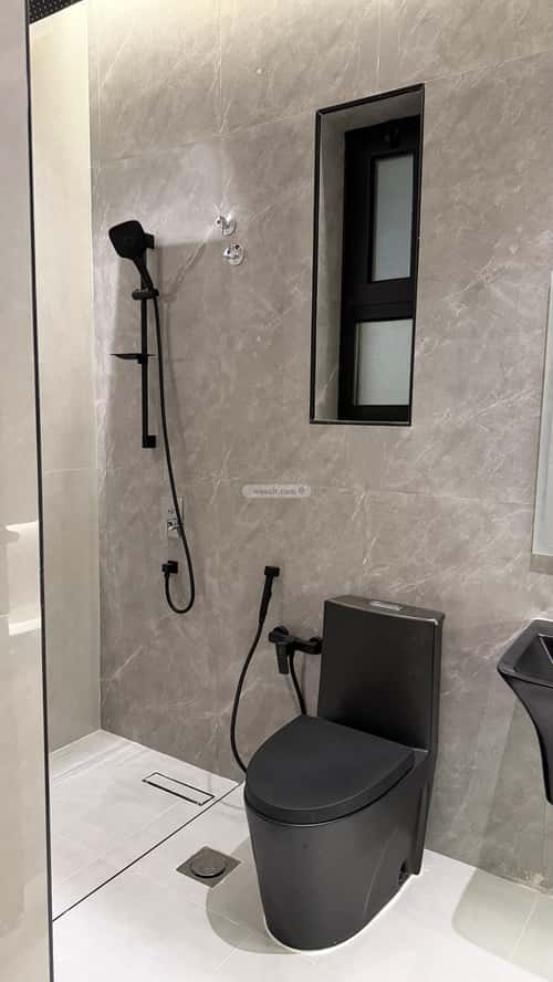 6 bedroom villa in As Sawari