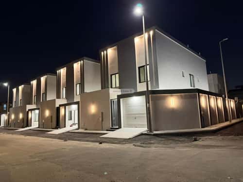 فيلا 240 متر مربع شمالية غربية على شارع 18م أحد، الدمام