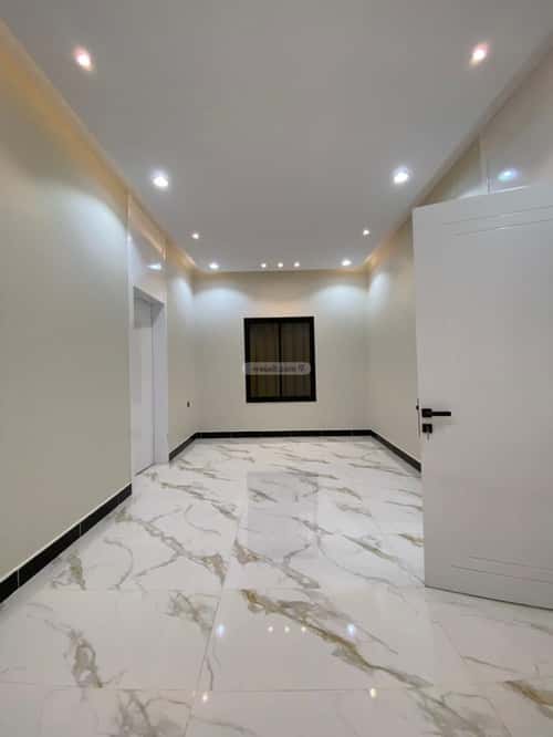 Floor 258 SQM with 6 Bedrooms The Light, Khamis Mushait