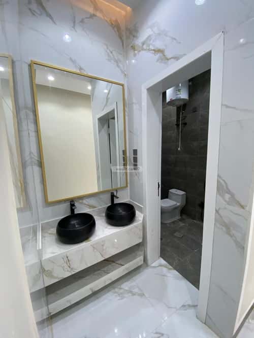 Floor 258 SQM with 6 Bedrooms The Light, Khamis Mushait