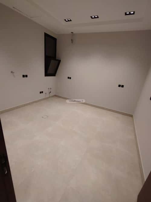 Floor 220 SQM with 3 Bedrooms Qurtubah, East Riyadh, Riyadh