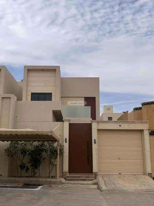 فيلا 385 متر مربع جنوبية على شارع 18م الريان، بريدة