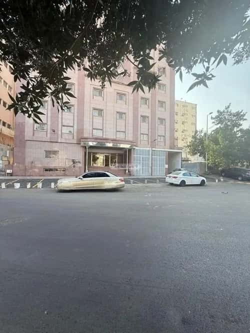 شقة 690 متر مربع بغرفة الفيصلية، شمال جدة، جدة